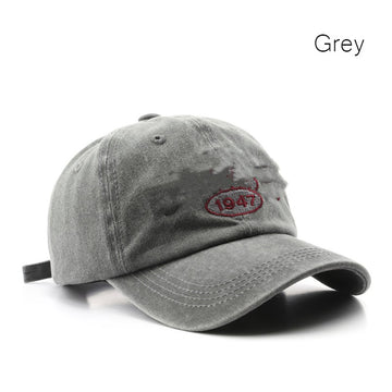 Versatile stone-grey wash. Features high-quality contrast stitching and a comfortable, breathable crown.