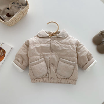 Cozy Essential: Breathable and insulated outer shell with a soft inner lining. A timeless winter staple that pairs effortlessly with any baby outfit.